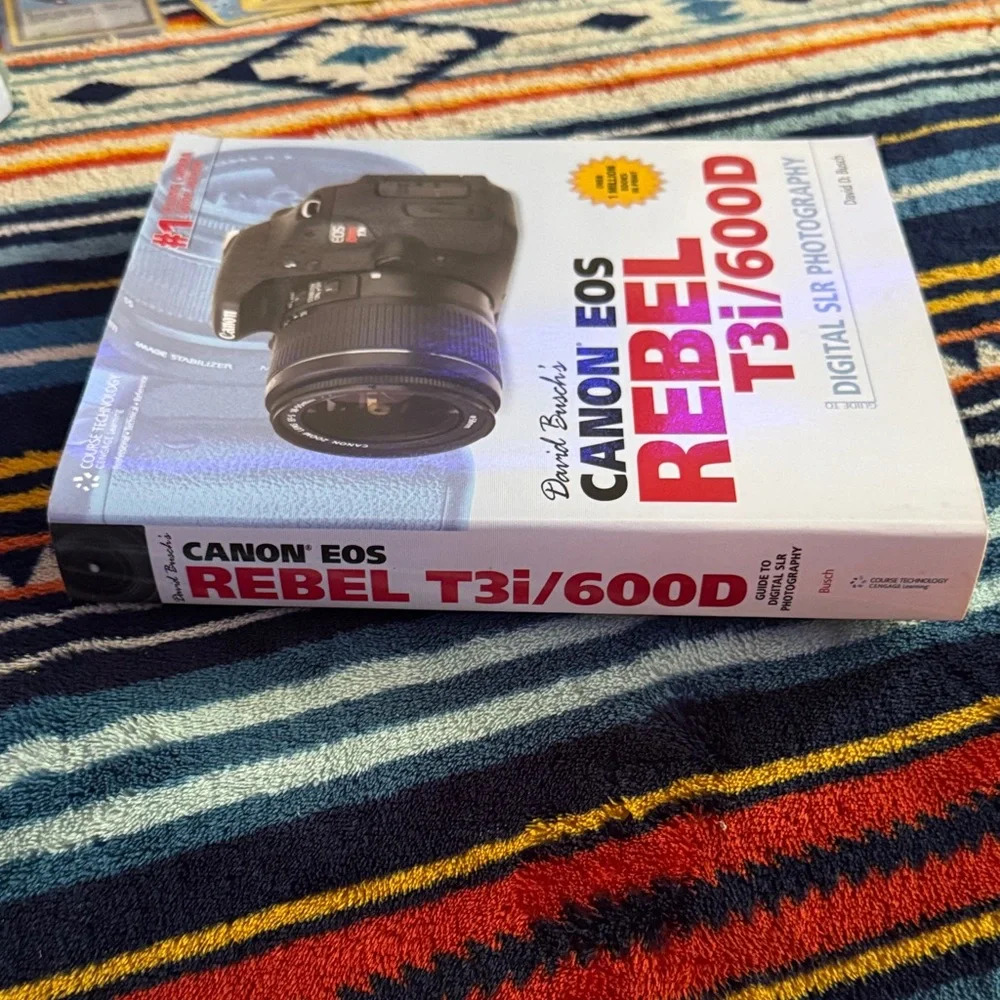 David Busch's Canon EOS Rebel T3i/600D Guide to Digital SLR Photography Book